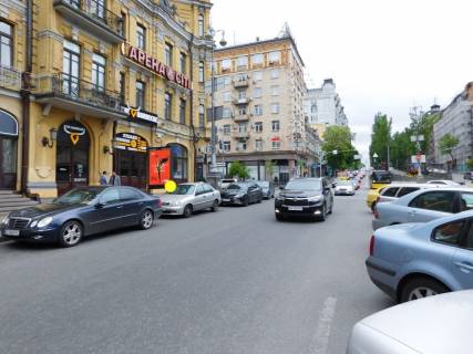 Ситилайт B в Киеве Бессарабська площа біля буд. 1/3 №1 фото 1