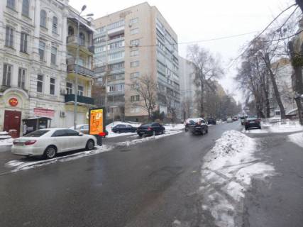 Билборд A в Киеве, 1.2x1.8  Тарасівська вул. 38 фото 1