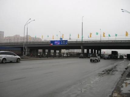 Нестандарт B в Киеве, 8x2  Бажана пр-т / Дніпровська набережна, ст. м. "Осокорки", з центру фото 1
