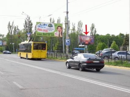 Билборд B в Киеве Святослава Хороброго вул. (Народного Ополчення вул.), з боку Ернста ул., в центр фото 1
