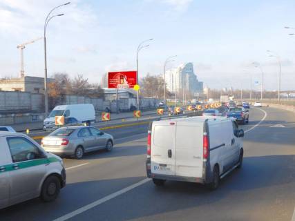 Билборд B в Киеве Набережно-Рибальська  вул., 100 м перед залізничним мостом фото 1
