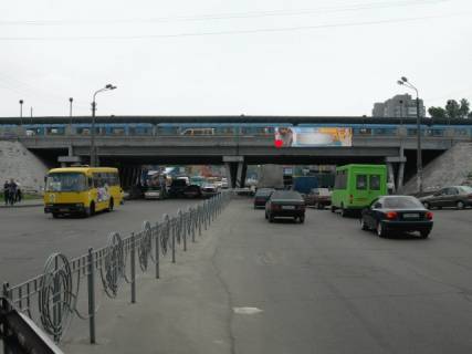 Нестандарт A у Києві Митрополита Андрея Шептицького вул. (Луначарського)., Біля Броварського пр-т, ст.м. "Лівобережна", до метро Фото 1