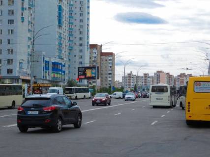 Билборд B в Киеве, 3x6  Червоної калини пр. (Маяковського пр)-т  70, навпроти супермаркету "АТБ" фото 1