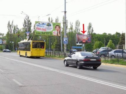 Билборд B в Киеве, 6x3  Народного Ополчения ул., со стороны ул.Эрнста, в центр фото 1