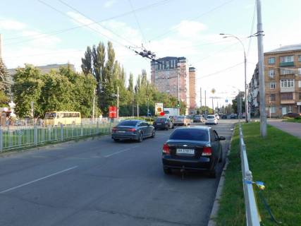 Citylight A in Kyiv Narodnogo opolcenna st. 5 Photo 1