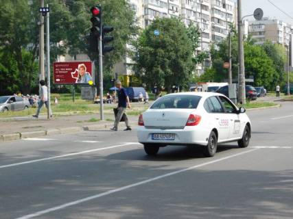 Билборд B в Киеве, 6x3  Тростянецька вул. 3 фото 1