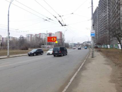 Билборд B в Киеве, free  Михайла Максимовича вул. (Онуфрія Трутенка). 32а, з центру фото 1