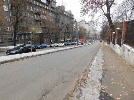 Скроллер B в Киеве Гетьмана Павла Скоропадського вул. (Льва Толстого). 25 на розподільчій смузі - 176251 фото 1