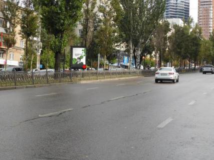 Билборд A в Киеве, 1.2x1.8  Лесі Українки бульв. 6 бульварна частина фото 1