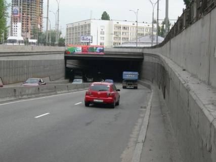 Нестандарт B в Киеве, 8x2  Чоколівський бул .., Севастопольська пл., до Деміївської пл. фото 1