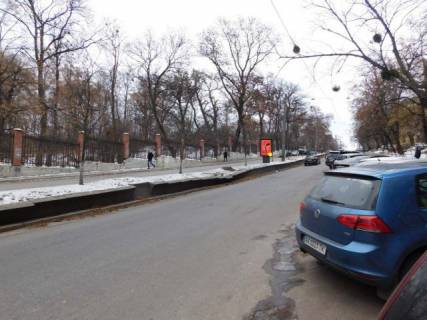 Билборд A в Киеве, 1.2x1.8  Гетьмана Павла Скоропадського вул. (Льва Толстого). 25/18, на розподільчій смузі фото 1