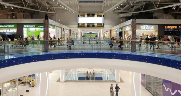 Видеоборд A в Киеве, 9,28 x 5,12  ТРЦ River Mall, Дніпровська набережна, 12 (внутрішній) - 449944 фото 1
