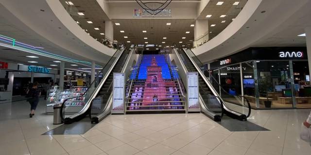 Видеоборд A у Києві ТЦ Gorodok Gallery, просп. Степана Бандери (Московський), 23 - 477241 Фото 1
