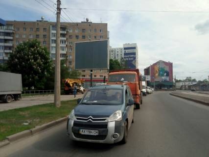 Билборд B в Харькове, 3х6  Бугримовой площадь + Гимназическая наб. фото 1