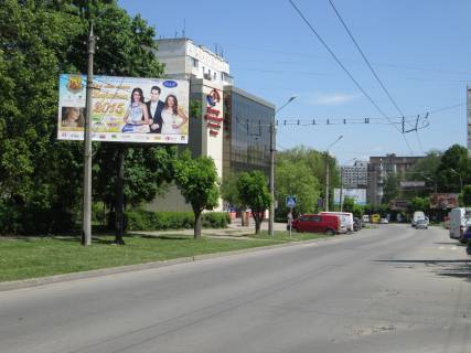 Билборд B в Черновцах Сергія Скальда (Комарова), 30 фото 1