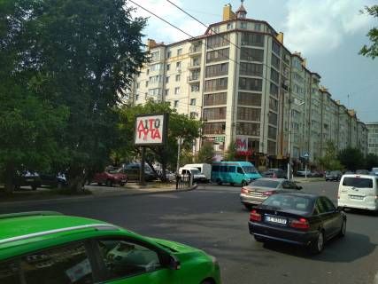 Scrolller, Scroll B in Chernivtsi Geroiv Majdanu, 172/ Kanivs'ka - 460030 Photo 1