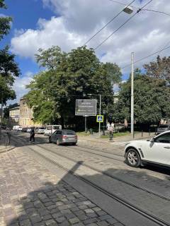 Скроллер A в Львове, 3,14х2,30  Вічева  -  Гонти ( до ринку "добробут") - 39279 фото 1