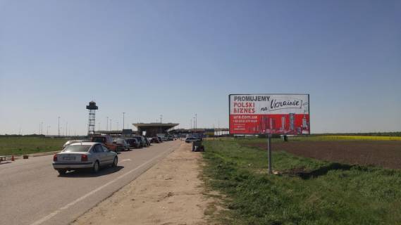 Билборд A в Угринєві, 6х3  Угринів к2, кордон (праворуч)  виїзд з країни фото 1