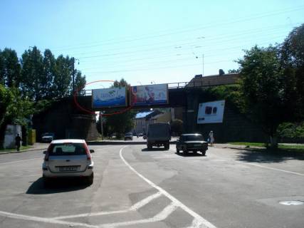Билборд A в Львове Джерельна (міст, до "Краківського ринку") лівий фото 1