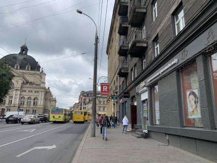 Нестандарт A у Львові, 0,7*1,0  пр.Свободи Фото 1