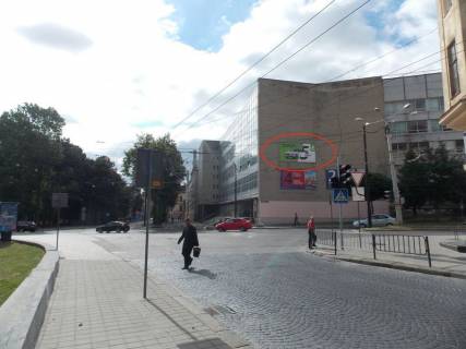 Билборд A в Львове пл. Св. Юра (бібліотека ЛДУ, верхній) фото 1