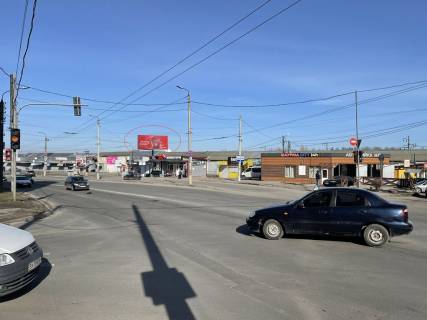Билборд A в Хмельницком, 6х3  Львівське шосе (автостоянка біля ринку) фото 1