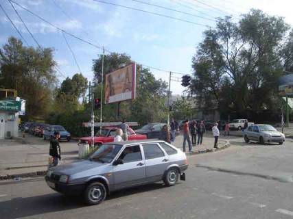 Білборд, Бігборд (Борд)  B у Дніпро (Дніпропетровськ) пр. Олександра Поля (Кірова), 59 Фото 1