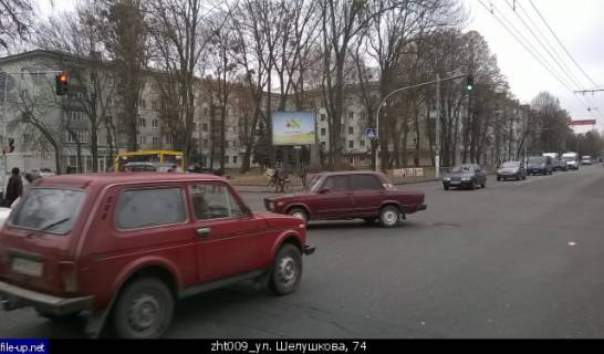 Скроллер B в Житомире, 3.14x2.32  Князів Острозьких (Шелушкова) вул., 74 (Укргазбанк, Приватбанк, кафе Лондон, ЖККБП), з центру - 41078 фото 1