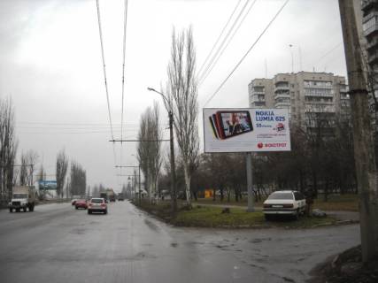 Билборд A в Черкассах, 6x3  вул. Академіка Корольова (кол. 30-річчя Перемоги)., 40 (гіпер-маркет "Епіцентр", маркет "Фокстрот", "АТБ", "Fresh Market", автосервіс), в напрямку кільце Руставі фото 1