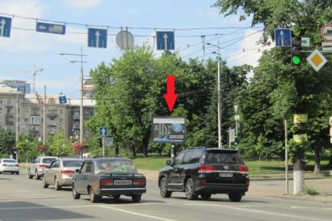 Видеоборд A в Киеве, 3.14x2.3  Велика Васильківська вул. (Червоноармійська)., 127 (Парк Марії Заньковецької), в напрямку Палац "Україна" - 93302 фото 1