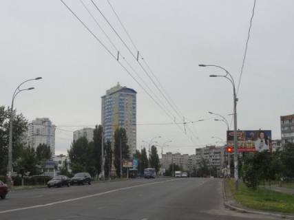 Билборд A в Киеве, 6x3  просп. Володимира Івасюка (Героїв Сталінграда) 44, (Сільпо, Приват Банк, Нова Пошта), в напрямку Героїв Дніпра фото 1