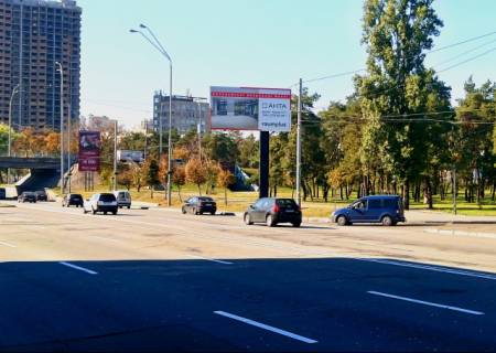 Бэклайт A в Киеве, 8x4  Броварський просп., (ст.м. "Дарниця"), перед Воскресенський (Перова б-р) проспект., в напрямку в центр фото 1