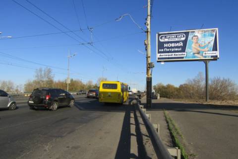 Prismatron, Prism A in Kyiv Banderi Stepana prosp., Pivnicnij (Moskovs'kij) mist(zaizd na mist), (SkayMall, H-Park, "OKKO", MakDonal'dz), v napramku Troesina - 203416 Photo 1