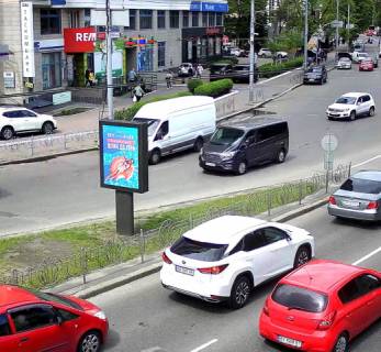Видеоборд A у Києві, 1.2x1.8  вул. Генерала Алмазова (Кутузова) ., 43/11, ("Альфа Банк", клініка "Амеда"), розподілювач, в напрямку до Михайла Омеляновича-Павленка вул. (Суворова) та Кловського спуску - 394141 Фото 1