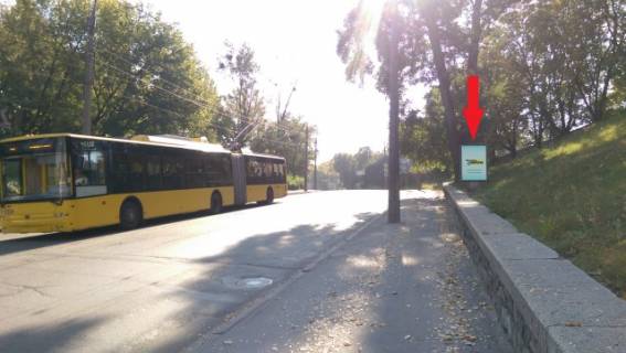 Сiтiлайт A у Києві, 1.2x1.8  Пoдільській узвіз 2 (статика), в напрямку від Кирилівська вул. (Фрунзе) Фото 1