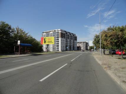 Билборд B в Киеве, 6x3  Радужна вул., навпроти буд. 65 (ЖК "IL PATIO", ЖК Радужний), в напрямку просп. Романа Шухевича (Генерала Ватутіна) фото 1