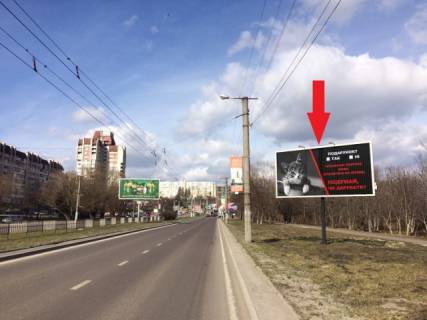 Призма A в Львове, 6x3  Чорновола В. просп., 99 (Парк імені 700-річчя Львова, маркет "Арсен", Укрсиббанк, Візовий центр Італії в м. Львів, піцерія "Челентано"), в напрямку Варшавська вул. - 196722 фото 1