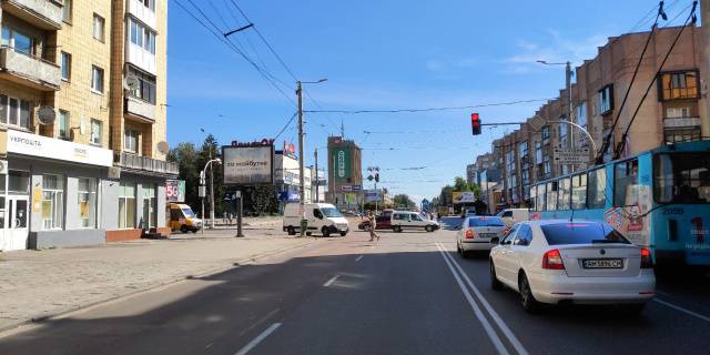 Скроллер B в Житомире, 3.14x2.32  Згоди майдан, 3/75 (Сбербанк, Приватбанк, ТРЦ Ярмарок), в напрямку Київського шосе - 291316 фото 1