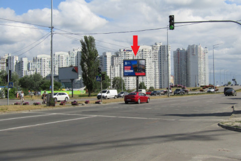 Видеоборд A в Киеве, 3.14x2.3  Дніпровська набережна, 33 (ТЦ Аркадія, УкрСибБанк, Сільпо),в напрямку метро Осокорки, Бажана просп. - 567300 фото 1