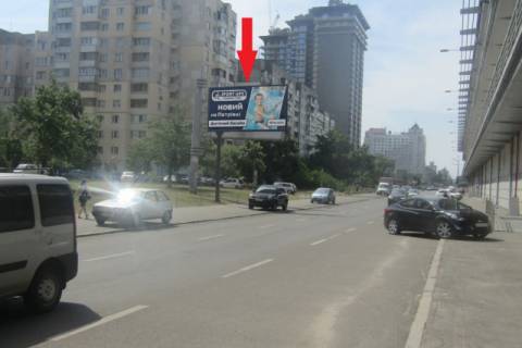 Билборд B в Киеве, 6x3  Оболонський проспект, 30 (ТРЦ "Дрім Таун-2", Спорт Лайф, МакДональдз), в напрямку метро Мінська фото 1