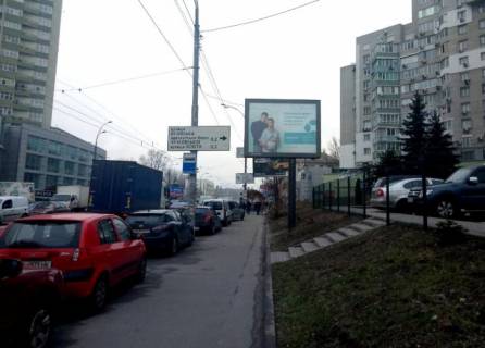 Скроллер A в Киеве, 3.14x2.3  просп. Валерія Лобановського (Червонозоряний)., 9 (навпроти NOVUS), виїзд на Севастопольську площу. - 182908 фото 1