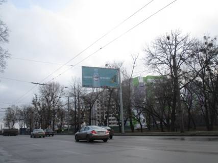 Билборд A в Харькове, 6x3  просп. Героїв Харкова (Московський)-12 Квітня вул.,( АЗС "УкрНАФТА", до ст.М Індустріальна, Квітковий ринок, Приват Банк ) в напрямку Кільцевої дороги фото 1