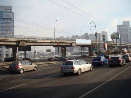 Нестандарт A в Киеве, 2x8  Шляхопровід на перетині Науки пр-т та магістралі безперервного руху, до Південного мосту фото 1