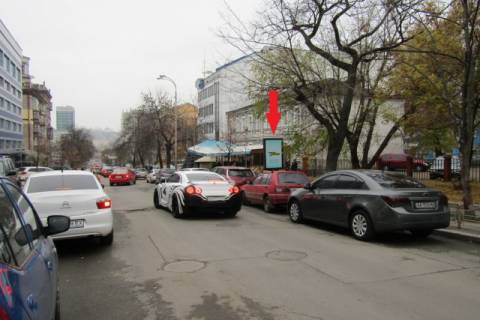 Ситилайт A в Киеве, 1.2x1.8  Ділова (Димитрова) вул., 14 (Сітібанк, Банк Інвестицій Та Заощаджень), в напрямку Велика Васильківська вул. (Червоноармійська) фото 1