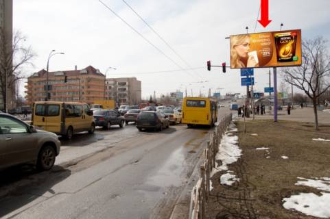 Призма A в Киеве Тимошенко Марш. ул. /  ул. Луговая, в сторону ТЦ "Каравана", на светофоре - 103328 фото 1
