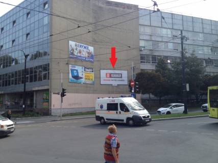 Билборд A в Львове, 6x3  Митрополита Андрея вул., 1 (Фасад), (пл. Святого Юра, НУ "Львівська політехніка", ГУ Пенсійного фонду, Ресторан "Єреван", магазин Voronin), в напрямку Свободи просп. фото 1