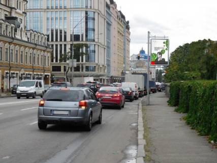 Ситилайт A в Киеве, 1.2x1.8  Набережно-Хрещатицька вул. 39 навпроти,  в напрямку до вул.Нижній Вал фото 1