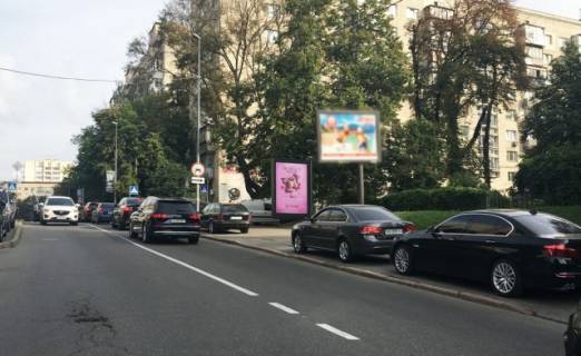 Скроллер A в Киеве Кловський узвіз, 20_напр. до Князів Острозьких вул. (Московська) (Кав'ярня) - 183066 фото 1
