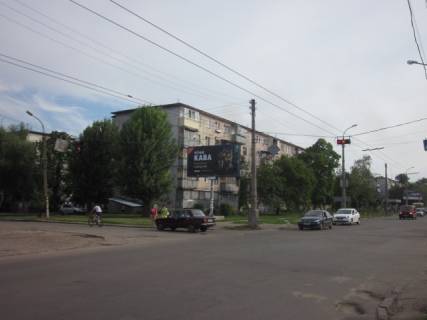 Billboard B in Cherkasy, 6x3  V'aceslava Cornovola (Engel'sa) st. - Cajkovs'kogo st. (Perehresta), (Produktovij i Recovij rinki, STO, kafe "VEST"), v napramku Pr.Himikiv Photo 1