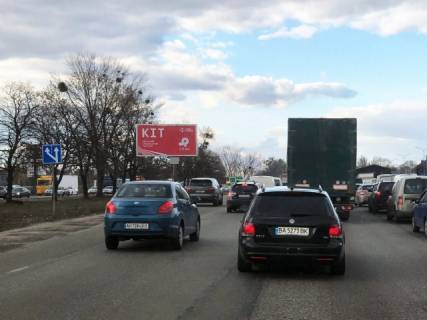 Призматрон, Призма A у Києві, 6x3  Кільцева дорога (авторинок Автоцентр Жуляни, Бджілка маркет, АЗС ОККО, СТО), на розподілювачі, 1 км до Жулянського мосту, в напрямку просп. Берестейський (Перемоги). - 293850 Фото 1